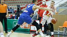 Kooperativa NBL: BK JIP Pardubice - USK Praha.