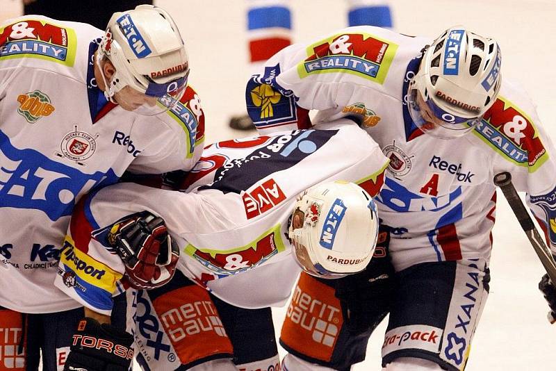 Pardubičtí hokejisté tentokrát roznesli Litvínov doslova na kopytech
