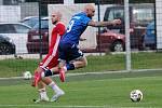 11. kolo krajského přeboru: SK Petřín Plzeň B - FK Tachov (na snímku fotbalisté v modrých dresech).