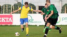 13. kolo FORTUNA divize A: SK SENCO Doubravka (na snímku fotbalisté ve žlutých dresech) - FC Rokycany 4:0 (3:0).