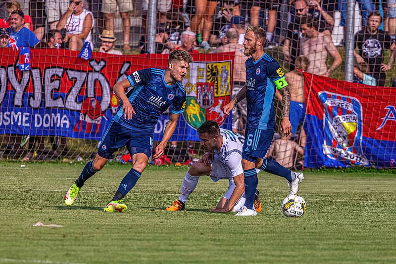 FC Viktoria Plzeň (bílí) - ŠK Slovan Bratislava 3:1.