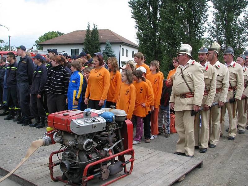 Dobrovolní hasiči z Ledec oslavili 110. výročí založení svého sboru