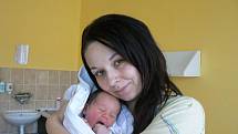 Vanessa Vápeníková (3,45 kg, 51 cm) je prvorozená dcera maminky Kláry a tatínka Luboše z Plzně. Narodila se 10. května v 0.10 hod. v Mulačově nemocnici. Na holčičku už se celá rodina moc těší