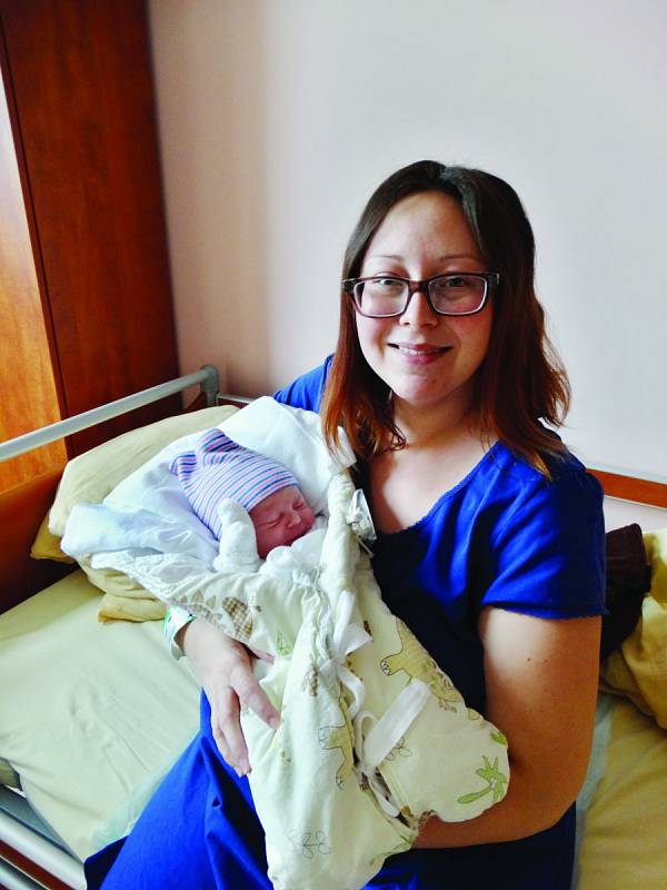 Johana Hrubá se narodila 25. října ve 2:50 mamince Kateřině a tatínkovi Petrovi z Domažlic. Po příchodu na svět v plzeňské FN vážila jejich prvorozená dcerka 3250 gramů. 