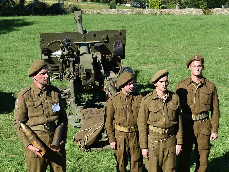 V Myslívě si připomněli návrat vojáků Československé obrněné brigády do vlasti a působení armády Spojených států amerických v západních Čechách.