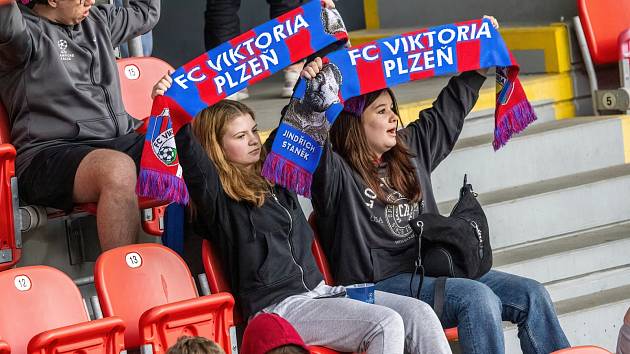 Fotbalisté Viktorie Plzeň vstoupili do nadstavby o titul sobotní remízou 2:2 se Slováckem.