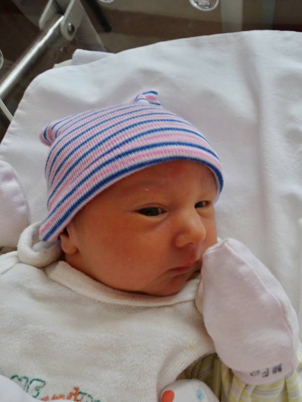 Barbora Míková se narodila 22. března v 9:58 mamince Alexandře a tatínkovi Zdeňkovi z Plzně. Po příchodu na svět v plzeňské FN vážila jejich prvorozená dcerka 3700 gramů.