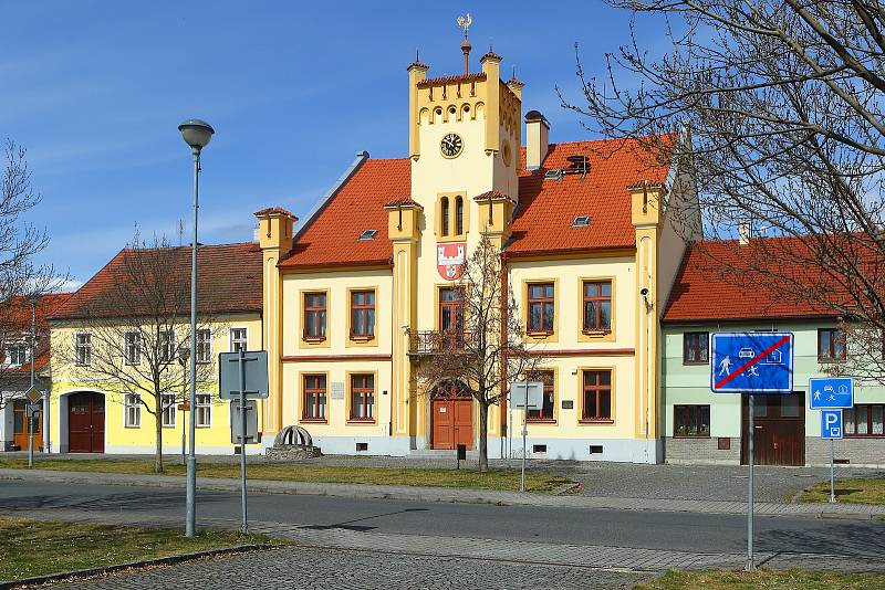 Poznáte obec na fotografiích?