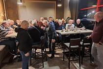 Unikátní setkání bývalých žáků fotbalové Škody, které se uskutečnilo před Vánoci v plzeňské restauraci Klubovka.