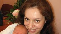 Vlaďce a Ladislavu Slukovým z Blovic se 27. února jedenáct minut po dvacáté hodině narodila ve FN v Plzni prvorozená dcera Nelinka (3,25 kg/48 cm). Novopečený tatínek byl u porodu a podle maminky jí velice psychicky pomohl