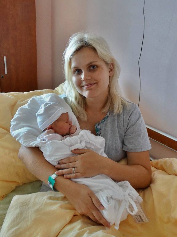 Natálie Potůčková se narodila 16. července ve 2:24 mamince Kateřině a tatínkovi Lukášovi z Kozolup. Po příchodu na svět ve FN vážila sestřička dvouletého Šimona 3070 gramů a měřila 50 centimetrů