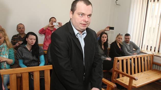 Jaroslav Hrdlička u soudu v Plzni