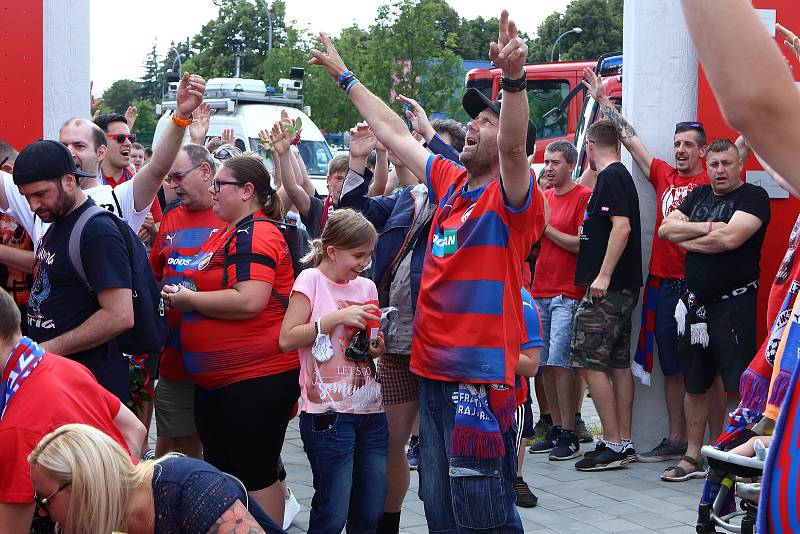 Pietní místo u stadionu FC Viktoria Plzeň