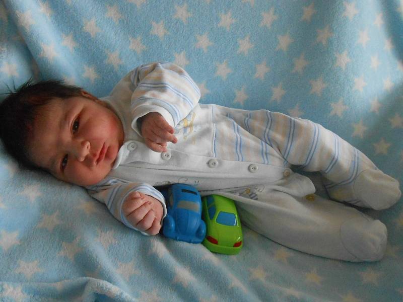 Vojtěch T. se narodil 11. března 2021. Po příchodu na svět v Domažlické nemocnici vážil 4890 gramů a měřil 54 centimetrů.