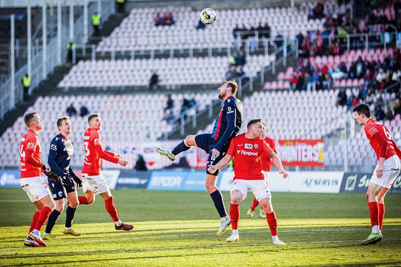 Fotbalisté Viktorie Plzeň urvali v Brně cenné vítězství nad Zbrojovkou (3:1).