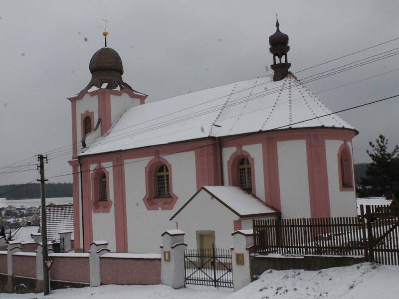 Zrekonstruovaný kostel sv. Jiljí v Krašovicích