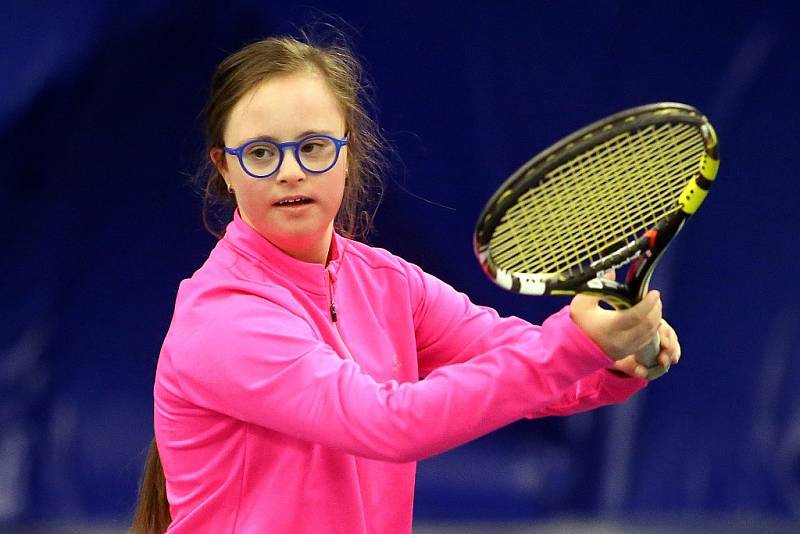 Dvanáctiletá Madlenka Sailerová se dvakrát týdně věnuje tenisu, stejný počet tréninků má také v lyžování. Během zimní sezóny tráví většinu víkendu s rodiči na horách.