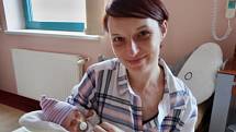 Lara Sudová se narodila 1. března v 10:21 mamince Lence a tatínkovi Vítovi z Plzně. Po příchodu na svět v plzeňské FN vážila sestřička desetileté Veroniky 2980 gramů a měřila 49 centimetrů.