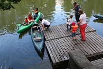 Městská plovárna Doudlevce - Rozlučkové plovárenské odpoledne - workshopy pro děti, pújčovna lodiček, Slack-Line přes řeku.