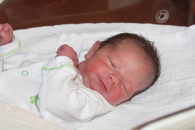 Vít Haidinger z Kolince je druhým miminkem narozeným v Klatovské nemocnici v roce 2022.