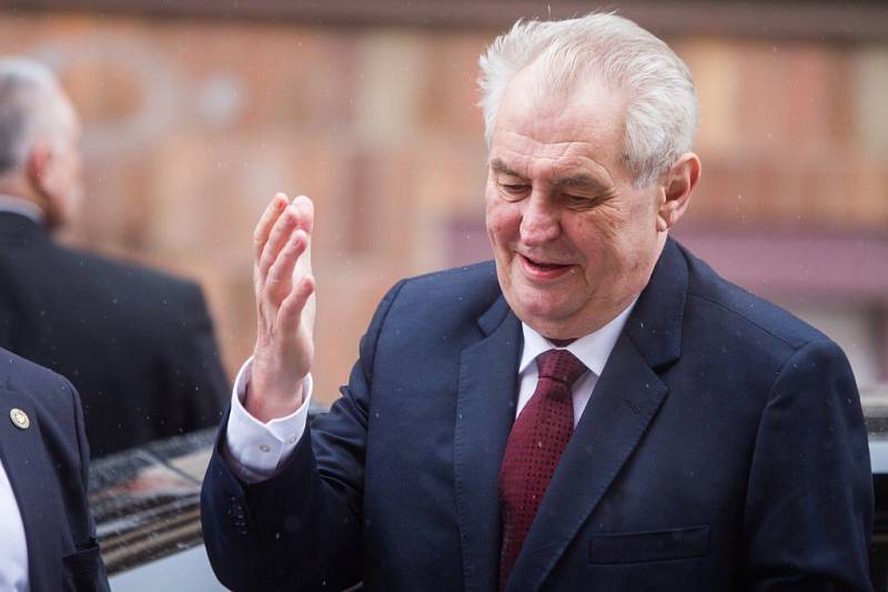 Návštěvu Plzeňského kraje zahájil Miloš Zeman návštěvou Krajského úřau