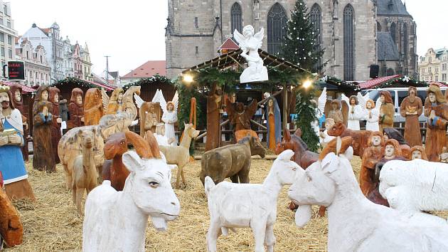 V sobotu v Plzni začaly adventní trhy, potrvají do 23. prosince