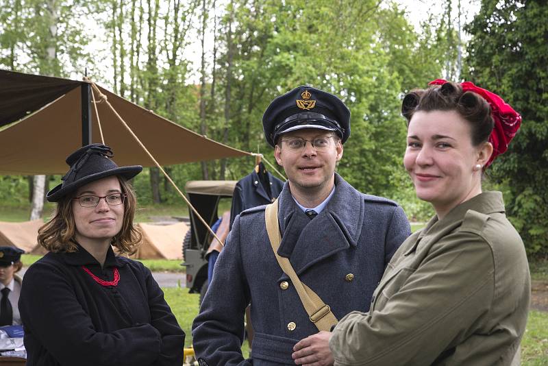 Tábor 16. obrněné divize US Army a Čs. samostatné obrněné brigády, RAF a WAAF