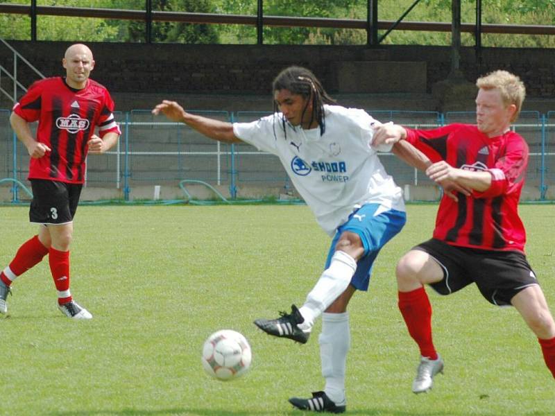 Juniorka Viktorie Plzeň splnila úlohu favorita a porazila v neděli o záchranu hrající Sezimovo Ústí 2:0 