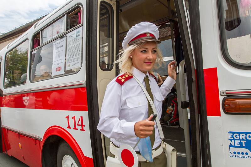 Výstava Skvosty s vůní benzínu v Depo 2015.