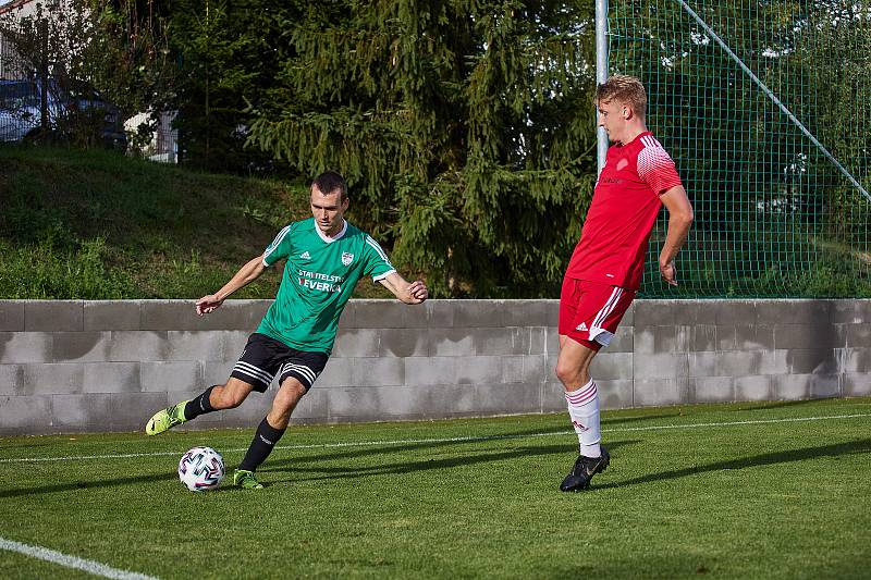 6. kolo FORTUNA divize A: SK Horní Bříza (na snímku fotbalisté v zelených dresech) - SK Petřín Plzeň 1:3.