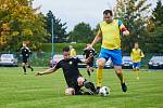 9. kolo FORTUNA divize A: SK SENCO Doubravka (na snímku fotbalisté ve žlutých dresech) - SK Aritma Praha 4:2.