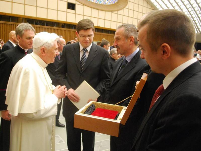 Ministr spravedlnosti Jiří Pospíšil při včerejší audienci u papeže Benedikta XVI