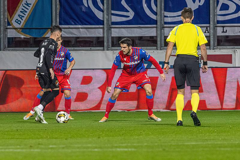 13. kolo FORTUNA:LIGY: Viktoria Plzeň - Baník Ostrava 3:1