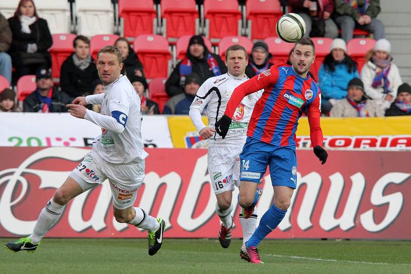 Viktoria Plzeň a Hradec Králové.