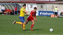 10. kolo FORTUNA divize A: SK Klatovy 1898 (červení) -  SK SENCO Doubravka (žlutí) 2:1 (1:0).