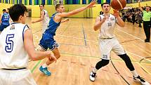 Basketbalisté v utkání s rezervou USK Praha.