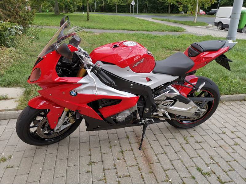 Ukradená motorka BMW S 1000 RR.