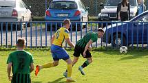 13. kolo FORTUNA divize A: SK SENCO Doubravka (na snímku fotbalisté ve žlutých dresech) - FC Rokycany 4:0 (3:0).