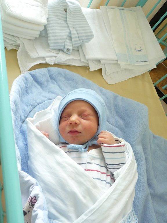 Martin (2,50 kg, 49 cm) se narodil 18. září v 15:00 v Mulačově nemocnici v Plzni. Svého prvorozeného syna přivítali na světě maminka Veronika Bitarová a tatínek Michal Cingroš z Plzně.