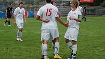 Fotbaloví starší dorostenci Viktorie Plzeň (bílé dresy) porazili Slovácko 4:1.