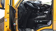 K tragické dopravní nehodě došlo 11. listopadu dopoledne na hlavním tahu z Plzně do Klatov u odbočky na Chlumčany. Dle policie řidič nákladního auta vybočil ze silnice a zachytil člověka čekajícího v prostoru autobusové zastávky.