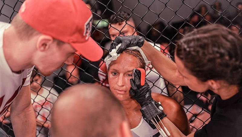 Česká bojovnice MMA Martina Jindrová se na Floridě chystá na první souboj v profesionální organizaci PFL.