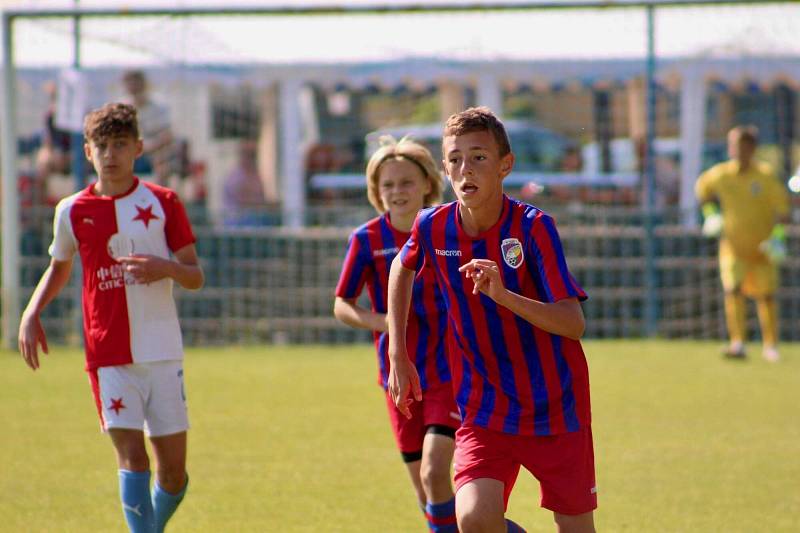 Žáci Viktorie Plzeň U13 vyhráli mezinárodní turnaj v Roudnici nad Labem.