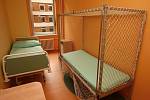 No more cage beds decried in psychiatric hospitals.