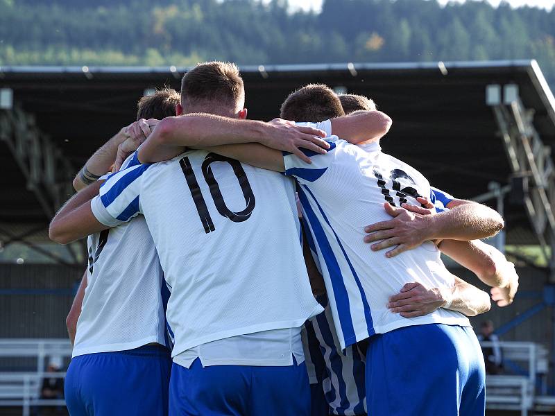 FK Okula Nýrsko (modří) vs. Černice (černí) 4:0.