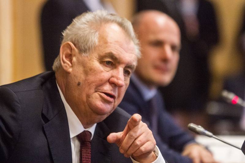 Návštěvu Plzeňského kraje zahájil Miloš Zeman návštěvou Krajského úřau