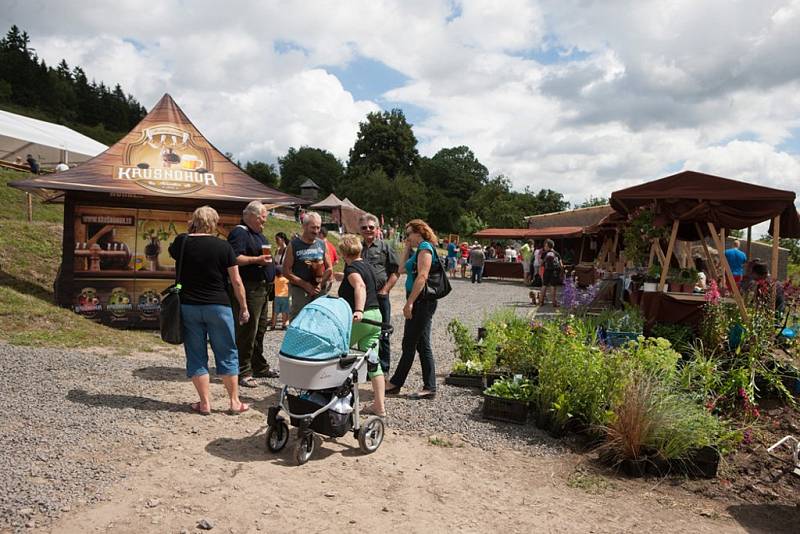 Farmářské slavnosti zavítaly na biofarmu v Nežichově