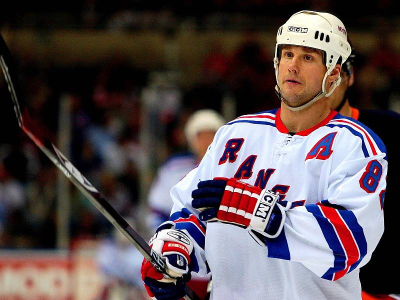 Působení v NHL ukončil Martin Straka v týmu New York Rangers.