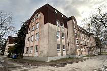 Základní škola v Blovicích, kde policie prověřuje dlouhodobou sexuální šikanu jedné ze žákyň.