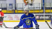 HC Meteor Třemošná (modří) vs. HC Rokycany 4:3 (2. finále play-off krajské hokejové ligy).